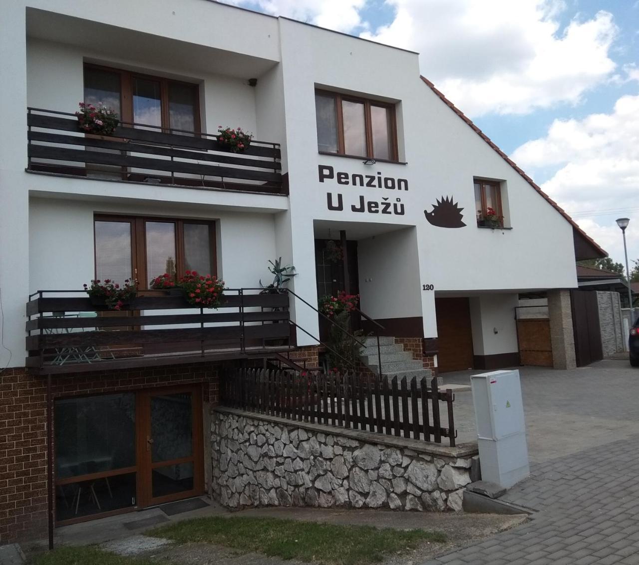 Penzion U Jezu - Ubytovani Pasohlavky Ngoại thất bức ảnh
